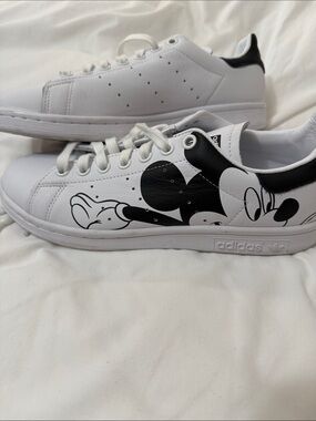 adidas Disney